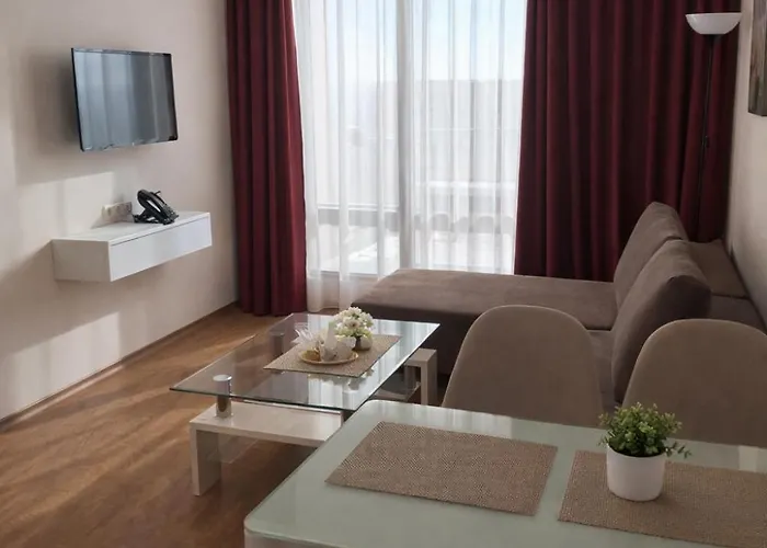 Hotel apartamentowy Premier - Sunny Święty Włas